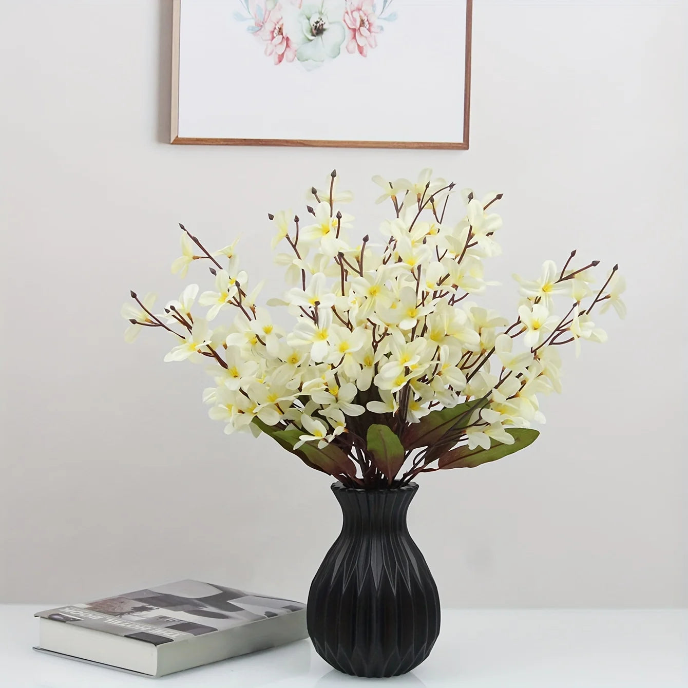 Modern Minimalist Plastic Vase – Ceramic Look