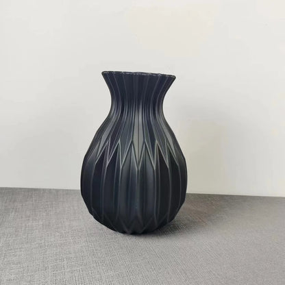 Modern Minimalist Plastic Vase – Ceramic Look
